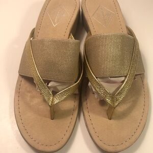 Saint John’s Bay 7M women’s Metallic sandals, SALE